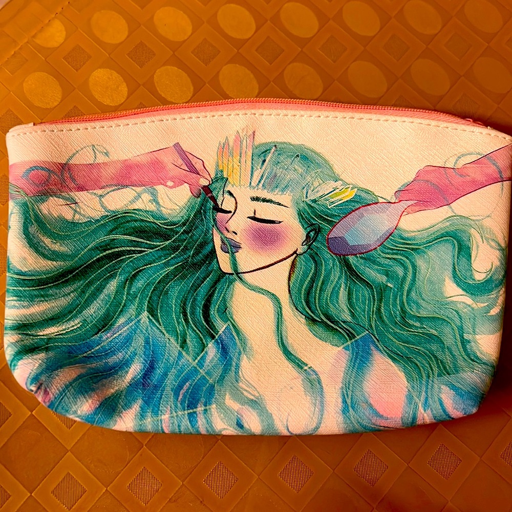 Beauty Queen Makeup Bag
